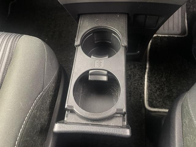 ヴォクシー ZS 煌II 純正ナビ バックカメラ クルーズコントロール ビルトインETC2.0 ドライブレコーダー 両側パワースライドドア 衝突軽減システム オートマティックハイビーム レーンキープアシスト LEDヘッドライト(30枚目)