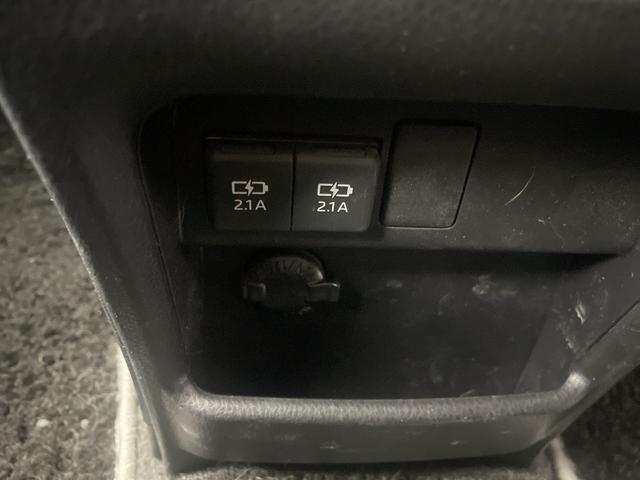 ヴォクシー ZS 煌II 純正ナビ バックカメラ クルーズコントロール ビルトインETC2.0 ドライブレコーダー 両側パワースライドドア 衝突軽減システム オートマティックハイビーム レーンキープアシスト LEDヘッドライト(31枚目)