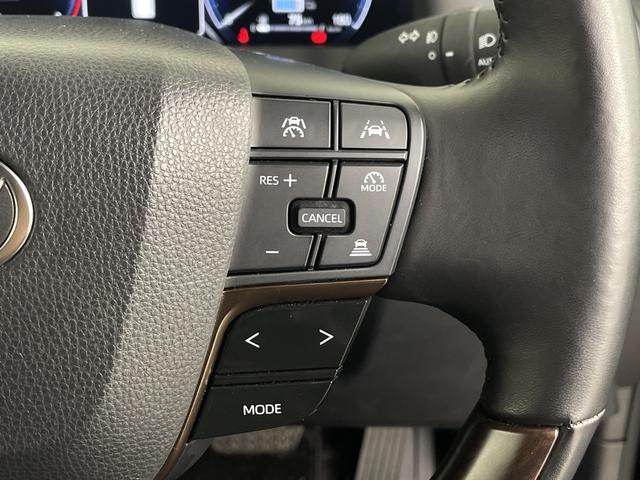 アルファードハイブリッド Ｚ　左右独立ムーンルーフ　フリップダウンモニター　純正ディスプレイオーディオ　全方位カメラ　ＢＳＭ　前後ドライブレコーダー　ＥＴＣ２．０　ワイヤレス充電　デジタルインナーミラー　トヨタセーフティセンス（13枚目）