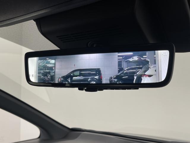 アルファードハイブリッド Ｚ　左右独立ムーンルーフ　フリップダウンモニター　純正ディスプレイオーディオ　全方位カメラ　ＢＳＭ　前後ドライブレコーダー　ＥＴＣ２．０　ワイヤレス充電　デジタルインナーミラー　トヨタセーフティセンス（20枚目）