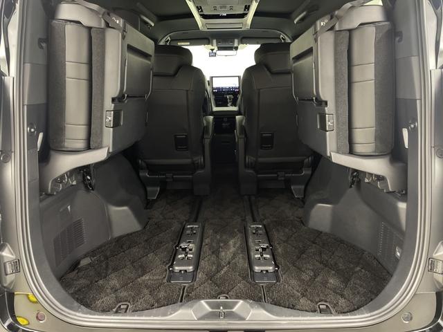 アルファードハイブリッド Ｚ　左右独立ムーンルーフ　フリップダウンモニター　純正ディスプレイオーディオ　全方位カメラ　ＢＳＭ　前後ドライブレコーダー　ＥＴＣ２．０　ワイヤレス充電　デジタルインナーミラー　トヨタセーフティセンス（56枚目）