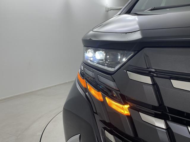 アルファードハイブリッド Ｚ　左右独立ムーンルーフ　フリップダウンモニター　純正ディスプレイオーディオ　全方位カメラ　ＢＳＭ　前後ドライブレコーダー　ＥＴＣ２．０　ワイヤレス充電　デジタルインナーミラー　トヨタセーフティセンス（60枚目）