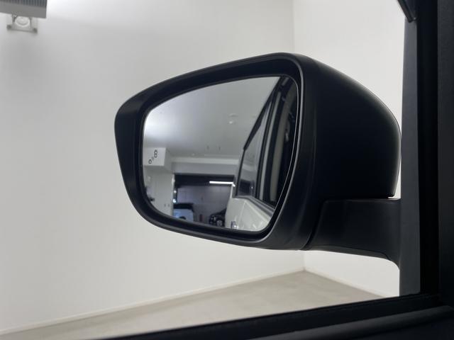 セレナ ハイウェイスターＶ　純正フリップダウンモニター　純正ナビ　全方位カメラ　フルセグテレビ　両側パワースライドドア　プロパイロット　ビルトインＥＴＣ　前方ドライブレコーダー　デジタルインナーミラー　ブラインドスポットモニター（5枚目）