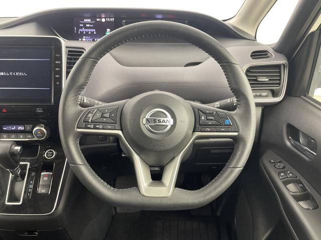 セレナ ハイウェイスターＶ　純正フリップダウンモニター　純正ナビ　全方位カメラ　フルセグテレビ　両側パワースライドドア　プロパイロット　ビルトインＥＴＣ　前方ドライブレコーダー　デジタルインナーミラー　ブラインドスポットモニター（11枚目）