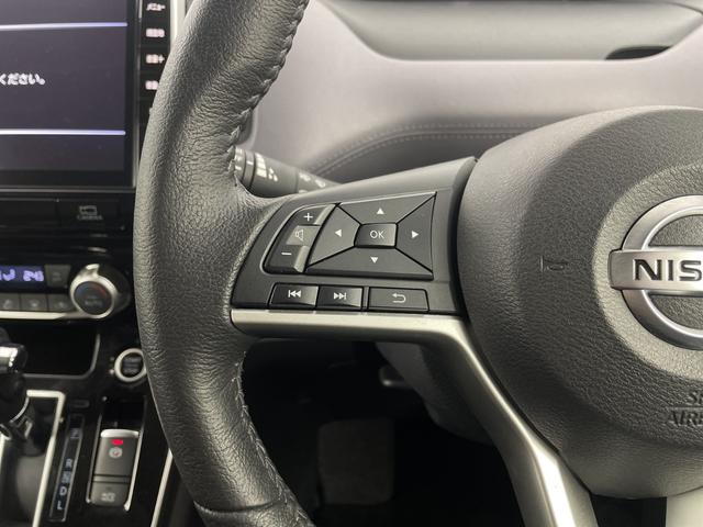 セレナ ハイウェイスターＶ　純正フリップダウンモニター　純正ナビ　全方位カメラ　フルセグテレビ　両側パワースライドドア　プロパイロット　ビルトインＥＴＣ　前方ドライブレコーダー　デジタルインナーミラー　ブラインドスポットモニター（12枚目）