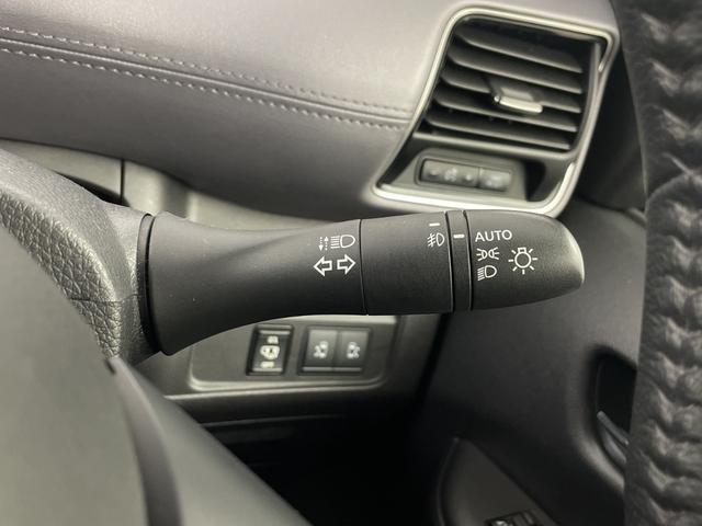 セレナ ハイウェイスターＶ　純正フリップダウンモニター　純正ナビ　全方位カメラ　フルセグテレビ　両側パワースライドドア　プロパイロット　ビルトインＥＴＣ　前方ドライブレコーダー　デジタルインナーミラー　ブラインドスポットモニター（15枚目）