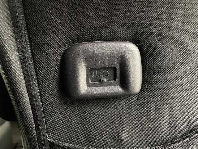 セレナ ハイウェイスターＶ　純正フリップダウンモニター　純正ナビ　全方位カメラ　フルセグテレビ　両側パワースライドドア　プロパイロット　ビルトインＥＴＣ　前方ドライブレコーダー　デジタルインナーミラー　ブラインドスポットモニター（32枚目）