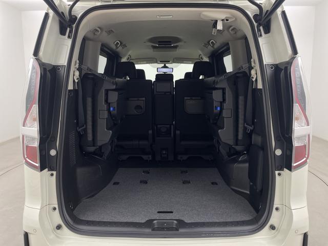 セレナ ハイウェイスターＶ　純正フリップダウンモニター　純正ナビ　全方位カメラ　フルセグテレビ　両側パワースライドドア　プロパイロット　ビルトインＥＴＣ　前方ドライブレコーダー　デジタルインナーミラー　ブラインドスポットモニター（50枚目）