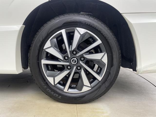 セレナ ハイウェイスターＶ　純正フリップダウンモニター　純正ナビ　全方位カメラ　フルセグテレビ　両側パワースライドドア　プロパイロット　ビルトインＥＴＣ　前方ドライブレコーダー　デジタルインナーミラー　ブラインドスポットモニター（73枚目）