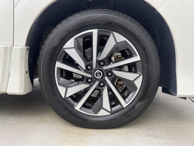 セレナ ハイウェイスターＶ　純正フリップダウンモニター　純正ナビ　全方位カメラ　フルセグテレビ　両側パワースライドドア　プロパイロット　ビルトインＥＴＣ　前方ドライブレコーダー　デジタルインナーミラー　ブラインドスポットモニター（74枚目）