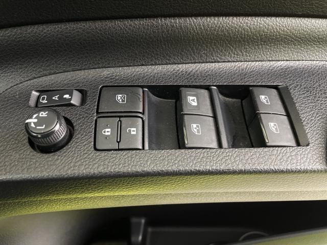 シエンタ ファンベースＧ　クエロ　純正ＳＤナビ　全方位カメラ　フルセグテレビ　ビルトインＥＴＣ２．０　前後ドライブレコーダー　両側パワースライドドア　デジタルインナーミラー　シートヒーター　クルーズコントロール　ステアリングヒーター（24枚目）