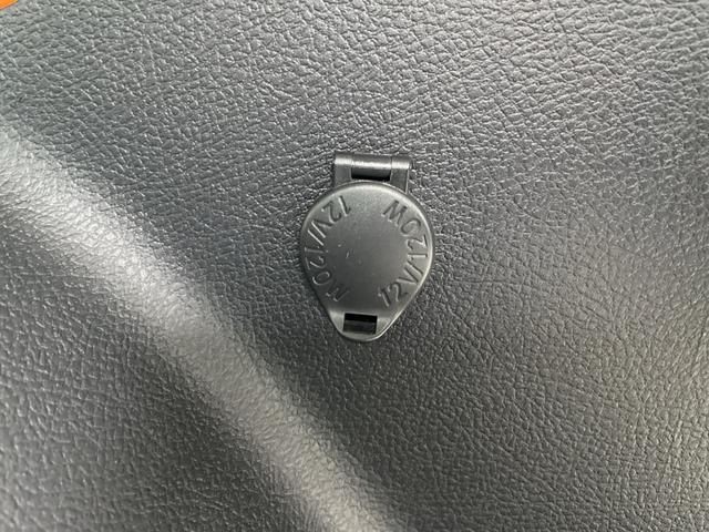 シエンタ ファンベースＧ　クエロ　純正ＳＤナビ　全方位カメラ　フルセグテレビ　ビルトインＥＴＣ２．０　前後ドライブレコーダー　両側パワースライドドア　デジタルインナーミラー　シートヒーター　クルーズコントロール　ステアリングヒーター（31枚目）