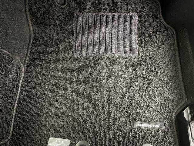 シエンタ ファンベースＧ　クエロ　純正ＳＤナビ　全方位カメラ　フルセグテレビ　ビルトインＥＴＣ２．０　前後ドライブレコーダー　両側パワースライドドア　デジタルインナーミラー　シートヒーター　クルーズコントロール　ステアリングヒーター（33枚目）