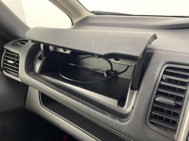 セレナ ハイウェイスター　ＶセレクションＩＩ　純正フリップダウンモニター　純正９インチナビ　全方位カメラ　地デジフルセグ　ドライブレコーダー　ビルトインＥＴＣ　クルーズコントロール　衝突軽減ブレーキ　両側パワースライドドア　アイドリングストップ（23枚目）