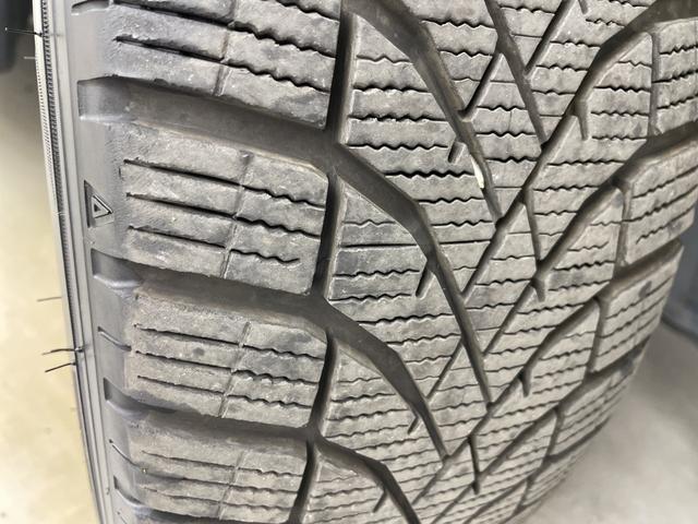 セレナ ハイウェイスター　ＶセレクションＩＩ　純正フリップダウンモニター　純正９インチナビ　全方位カメラ　地デジフルセグ　ドライブレコーダー　ビルトインＥＴＣ　クルーズコントロール　衝突軽減ブレーキ　両側パワースライドドア　アイドリングストップ（70枚目）