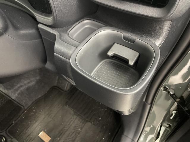 シエンタ ハイブリッドZ 純正ナビ バックカメラ フルセグテレビ ビルトインETC2.0 前後ドライブレコーダー 両側パワースライドドア ブラインドスポットモニター レーダークルーズコントロール 車線逸脱警報 AC100V(32枚目)