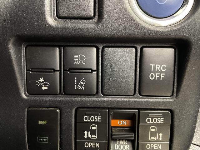 ヴォクシー ハイブリッドZS 煌II 純正フリップダウンモニター 純正ナビ バックカメラ ビルトインETC 前席シートヒーター 両側パワースライドドア クルーズコントロール 衝突被害軽減ブレーキ 車線逸脱警報 オートマティックハイビーム(18枚目)