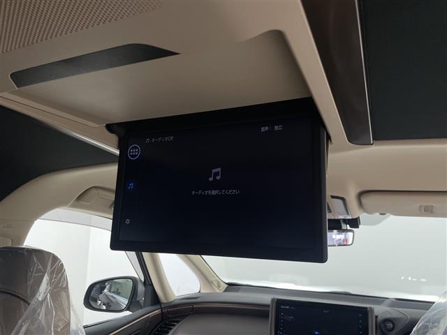 アルファードハイブリッド エグゼクティブラウンジ　左右独立ムーンルーフ　ＪＢＬサウンド　後席モニター　純正ナビ機能付きディスプレイオーディオ　全方位カメラ　ＢＳＭ　パワーバックドア　デジタルインナーミラー　シートヒーター　エアシート　自動駐車システム（2枚目）