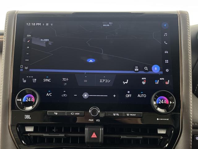アルファードハイブリッド エグゼクティブラウンジ　左右独立ムーンルーフ　ＪＢＬサウンド　後席モニター　純正ナビ機能付きディスプレイオーディオ　全方位カメラ　ＢＳＭ　パワーバックドア　デジタルインナーミラー　シートヒーター　エアシート　自動駐車システム（9枚目）