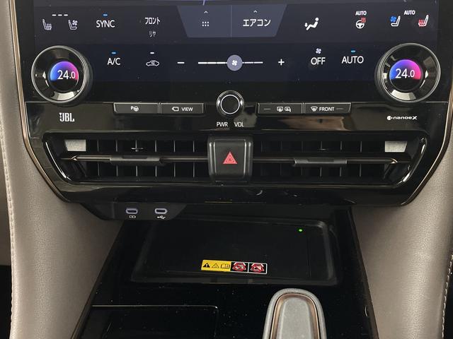 アルファードハイブリッド エグゼクティブラウンジ　左右独立ムーンルーフ　ＪＢＬサウンド　後席モニター　純正ナビ機能付きディスプレイオーディオ　全方位カメラ　ＢＳＭ　パワーバックドア　デジタルインナーミラー　シートヒーター　エアシート　自動駐車システム（18枚目）