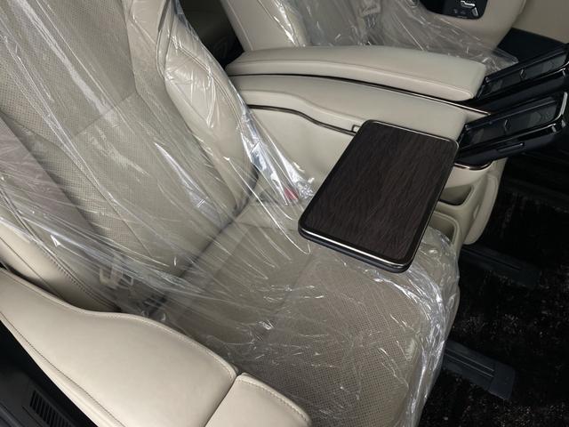 アルファードハイブリッド エグゼクティブラウンジ　左右独立ムーンルーフ　ＪＢＬサウンド　後席モニター　純正ナビ機能付きディスプレイオーディオ　全方位カメラ　ＢＳＭ　パワーバックドア　デジタルインナーミラー　シートヒーター　エアシート　自動駐車システム（50枚目）