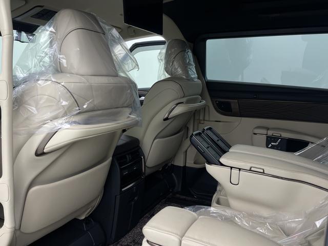 アルファードハイブリッド エグゼクティブラウンジ　左右独立ムーンルーフ　ＪＢＬサウンド　後席モニター　純正ナビ機能付きディスプレイオーディオ　全方位カメラ　ＢＳＭ　パワーバックドア　デジタルインナーミラー　シートヒーター　エアシート　自動駐車システム（52枚目）