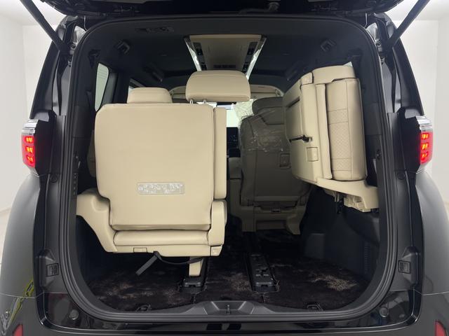 アルファードハイブリッド エグゼクティブラウンジ　左右独立ムーンルーフ　ＪＢＬサウンド　後席モニター　純正ナビ機能付きディスプレイオーディオ　全方位カメラ　ＢＳＭ　パワーバックドア　デジタルインナーミラー　シートヒーター　エアシート　自動駐車システム（55枚目）