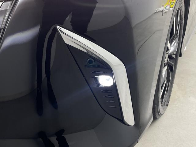 アルファードハイブリッド エグゼクティブラウンジ　左右独立ムーンルーフ　ＪＢＬサウンド　後席モニター　純正ナビ機能付きディスプレイオーディオ　全方位カメラ　ＢＳＭ　パワーバックドア　デジタルインナーミラー　シートヒーター　エアシート　自動駐車システム（62枚目）