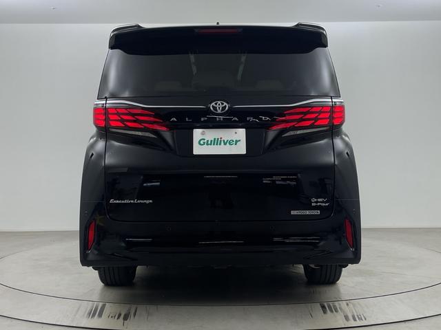 アルファードハイブリッド エグゼクティブラウンジ　左右独立ムーンルーフ　ＪＢＬサウンド　後席モニター　純正ナビ機能付きディスプレイオーディオ　全方位カメラ　ＢＳＭ　パワーバックドア　デジタルインナーミラー　シートヒーター　エアシート　自動駐車システム（67枚目）