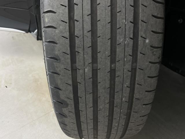 アルファードハイブリッド エグゼクティブラウンジ　左右独立ムーンルーフ　ＪＢＬサウンド　後席モニター　純正ナビ機能付きディスプレイオーディオ　全方位カメラ　ＢＳＭ　パワーバックドア　デジタルインナーミラー　シートヒーター　エアシート　自動駐車システム（79枚目）