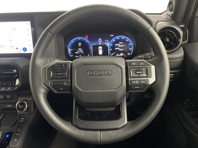 ランドクルーザー２５０ ＶＸ　サンルーフ　純正ディスプレイオーディオ　全方位カメラ　地デジフルセグ　ＥＴＣ２．０　アダプティブクルーズコントロール　ブラインドスポットモニター　シートヒーター　ベンチレーター　パワーバックドア（11枚目）