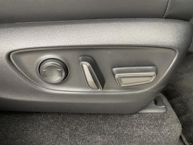 ランドクルーザー２５０ ＶＸ　サンルーフ　純正ディスプレイオーディオ　全方位カメラ　地デジフルセグ　ＥＴＣ２．０　アダプティブクルーズコントロール　ブラインドスポットモニター　シートヒーター　ベンチレーター　パワーバックドア（27枚目）