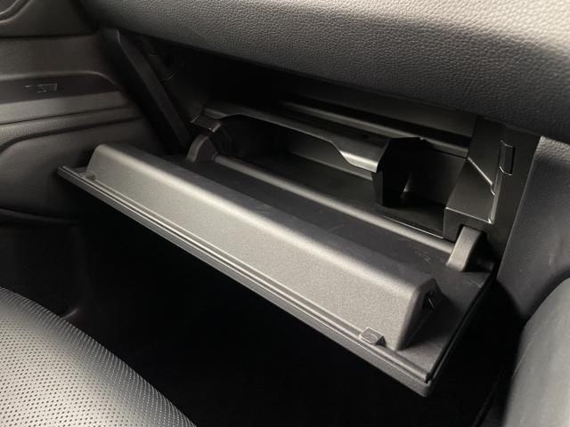 ランドクルーザー２５０ ＶＸ　サンルーフ　純正ディスプレイオーディオ　全方位カメラ　地デジフルセグ　ＥＴＣ２．０　アダプティブクルーズコントロール　ブラインドスポットモニター　シートヒーター　ベンチレーター　パワーバックドア（32枚目）