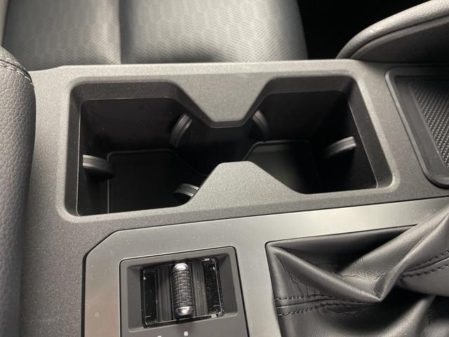 ランドクルーザー２５０ ＶＸ　サンルーフ　純正ディスプレイオーディオ　全方位カメラ　地デジフルセグ　ＥＴＣ２．０　アダプティブクルーズコントロール　ブラインドスポットモニター　シートヒーター　ベンチレーター　パワーバックドア（35枚目）