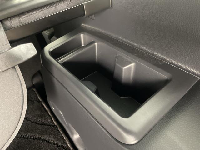 ランドクルーザー２５０ ＶＸ　サンルーフ　純正ディスプレイオーディオ　全方位カメラ　地デジフルセグ　ＥＴＣ２．０　アダプティブクルーズコントロール　ブラインドスポットモニター　シートヒーター　ベンチレーター　パワーバックドア（39枚目）