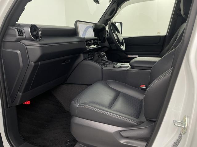 ランドクルーザー２５０ ＶＸ　サンルーフ　純正ディスプレイオーディオ　全方位カメラ　地デジフルセグ　ＥＴＣ２．０　アダプティブクルーズコントロール　ブラインドスポットモニター　シートヒーター　ベンチレーター　パワーバックドア（45枚目）