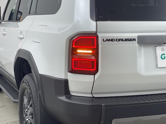 ランドクルーザー２５０ ＶＸ　サンルーフ　純正ディスプレイオーディオ　全方位カメラ　地デジフルセグ　ＥＴＣ２．０　アダプティブクルーズコントロール　ブラインドスポットモニター　シートヒーター　ベンチレーター　パワーバックドア（64枚目）