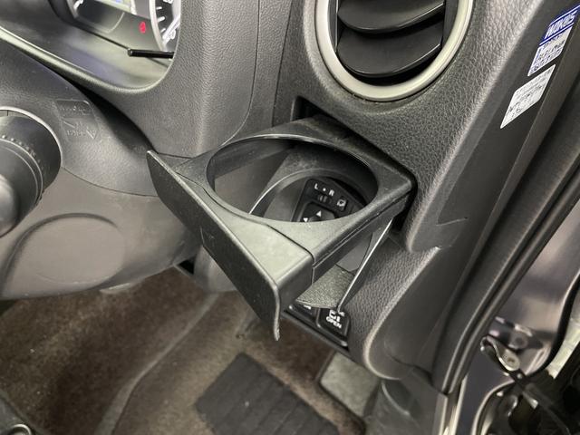 デイズルークス ハイウェイスター　Ｘ　Ｇパッケージ　純正ナビ（Ｂｌｕｅｔｏｏｔｈ／ｉＰｏｄ／ＵＳＢ／ＣＤ／ＤＶＤ／ＦＭ／ＡＭ／ＶＴＲ／ＡＵＸ／ＨＤＭＩ）フルセグテレビ　全方位カメラ　ＥＴＣ　両側パワースライドドア　衝突被害軽減ブレーキ　サーキュレーター（25枚目）