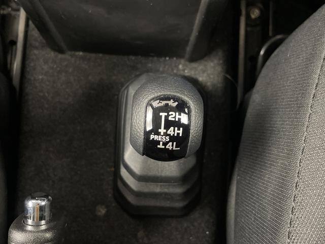 ジムニー XC 純正ナビ フルセグテレビ ビルトインETC 前後ドライブレコーダー シートヒーター クルーズコントロール 衝突軽減ブレーキ 車線逸脱警報 ダウンヒルアシスト ヒーテッドドアミラー 純正アルミホイール(18枚目)