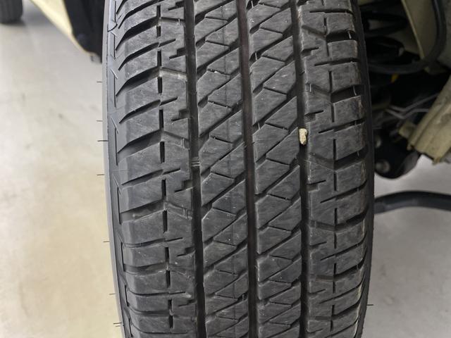 ジムニー XC 純正ナビ フルセグテレビ ビルトインETC 前後ドライブレコーダー シートヒーター クルーズコントロール 衝突軽減ブレーキ 車線逸脱警報 ダウンヒルアシスト ヒーテッドドアミラー 純正アルミホイール(75枚目)