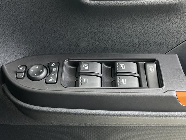 タント ファンクロス 純正ナビ フルセグテレビ バックカメラ 前方ドライブレコーダー 両側パワースライドドア シートヒーター 衝突被害軽減ブレーキ 車線逸脱警報 クリアランスソナー 電子パーキングシステム ブレーキホールド(23枚目)