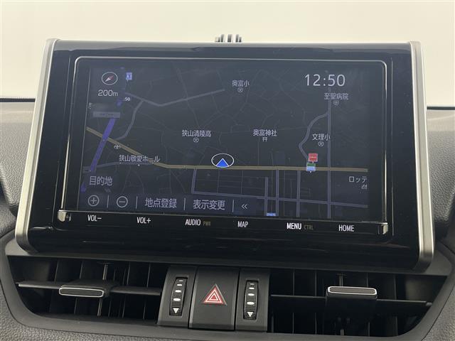 ＲＡＶ４ Ｇ　Ｚパッケージ　純正ナビ　バックカメラ　ＢＳＭ　ビルトインＥＴＣ２．０　デジタルインナーミラー　ワイヤレス充電　電動リアゲート　シートヒーター　衝突軽減ブレーキ　レーダークルーズコントロール　レーンキープアシスト（7枚目）