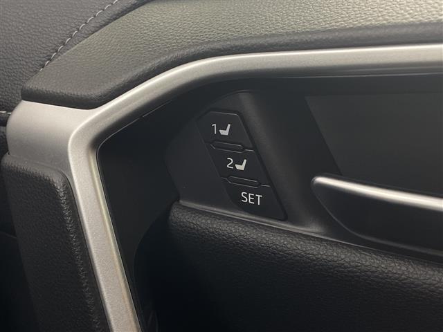 ＲＡＶ４ Ｇ　Ｚパッケージ　純正ナビ　バックカメラ　ＢＳＭ　ビルトインＥＴＣ２．０　デジタルインナーミラー　ワイヤレス充電　電動リアゲート　シートヒーター　衝突軽減ブレーキ　レーダークルーズコントロール　レーンキープアシスト（18枚目）