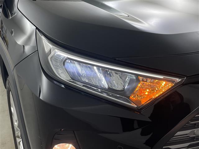 ＲＡＶ４ Ｇ　Ｚパッケージ　純正ナビ　バックカメラ　ＢＳＭ　ビルトインＥＴＣ２．０　デジタルインナーミラー　ワイヤレス充電　電動リアゲート　シートヒーター　衝突軽減ブレーキ　レーダークルーズコントロール　レーンキープアシスト（31枚目）