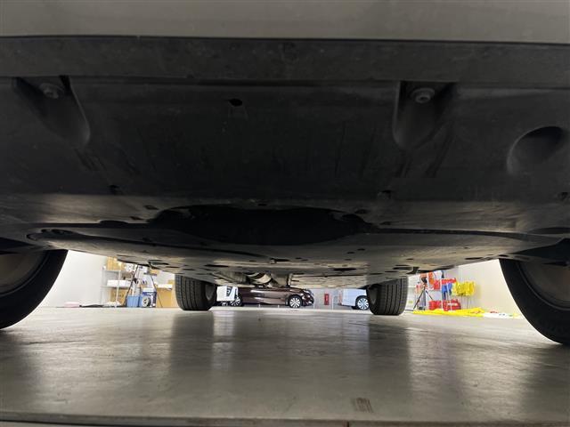 ＲＡＶ４ Ｇ　Ｚパッケージ　純正ナビ　バックカメラ　ＢＳＭ　ビルトインＥＴＣ２．０　デジタルインナーミラー　ワイヤレス充電　電動リアゲート　シートヒーター　衝突軽減ブレーキ　レーダークルーズコントロール　レーンキープアシスト（41枚目）