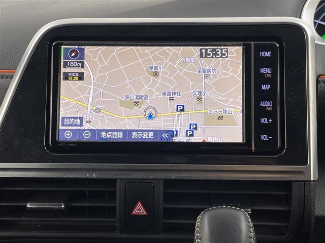 シエンタ ハイブリッドＧ　クエロ　純正ナビ　バックカメラ　フルセグテレビ　ビルトインＥＴＣ　両側パワースライドドア　クルーズコントロール　衝突軽減ブレーキ　レーンキープアシスト　オートマティックハイビーム　純１５インチ正アルミホイール（7枚目）