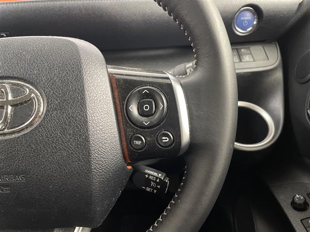 シエンタ ハイブリッドＧ　クエロ　純正ナビ　バックカメラ　フルセグテレビ　ビルトインＥＴＣ　両側パワースライドドア　クルーズコントロール　衝突軽減ブレーキ　レーンキープアシスト　オートマティックハイビーム　純１５インチ正アルミホイール（11枚目）