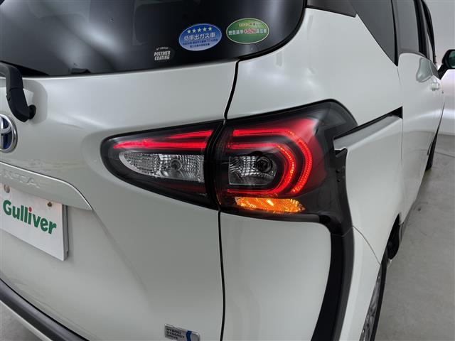 シエンタ ハイブリッドＧ　クエロ　純正ナビ　バックカメラ　フルセグテレビ　ビルトインＥＴＣ　両側パワースライドドア　クルーズコントロール　衝突軽減ブレーキ　レーンキープアシスト　オートマティックハイビーム　純１５インチ正アルミホイール（32枚目）