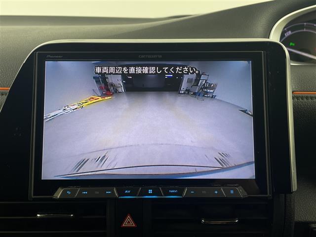 シエンタ ハイブリッドＧ　１１．６型フリップダウンモニター　社外８インチナビ　バックカメラ　地デジワンセグ　ドライブレコーダー　ＥＴＣ　クルーズコントロール　衝突軽減ブレーキ　ＡＣ１００Ｖ　シートヒーター　ステアリングヒーター（3枚目）