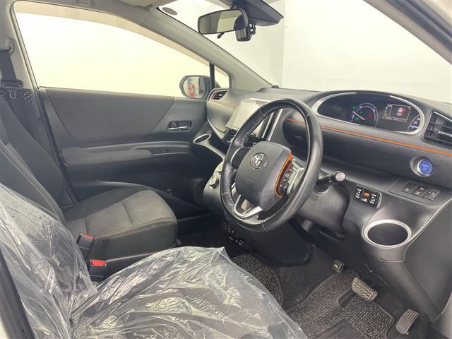 シエンタ ハイブリッドＧ　１１．６型フリップダウンモニター　社外８インチナビ　バックカメラ　地デジワンセグ　ドライブレコーダー　ＥＴＣ　クルーズコントロール　衝突軽減ブレーキ　ＡＣ１００Ｖ　シートヒーター　ステアリングヒーター（21枚目）